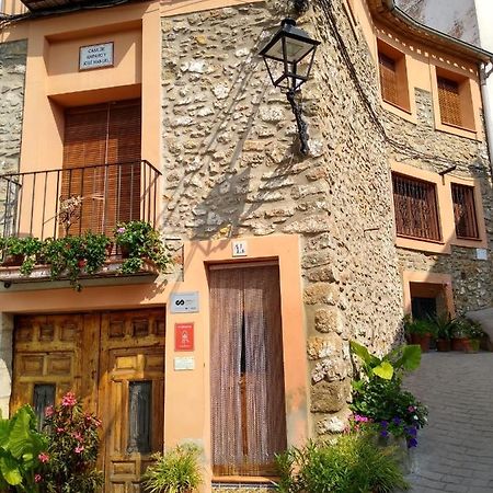 Casa De Amparo Y Jose Manuel Pavies Exterior foto